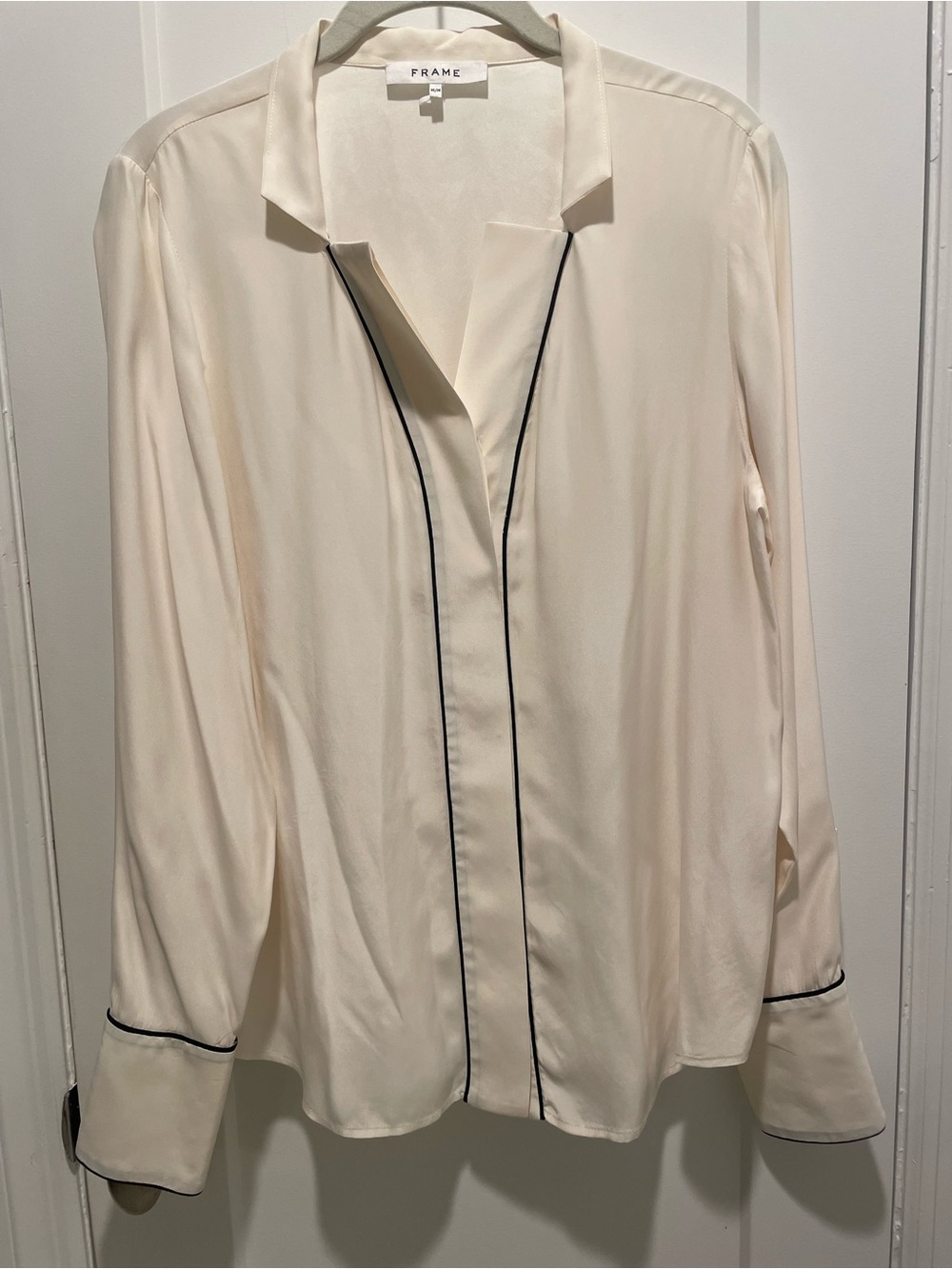 FRAME The Silk Pajama Shirt in Cream / Off-White - EUC - Medium - Picture 3 of 7